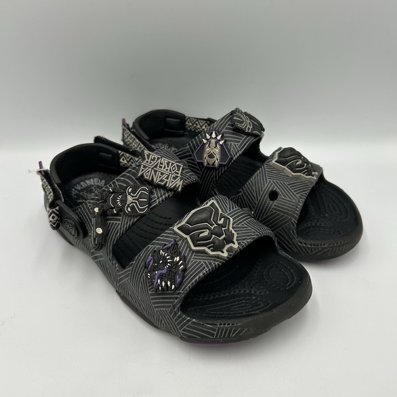 CROCS Classic All-Terrain Clog Marvel Black Panther Kids J4‎ - Picture 1 of 7